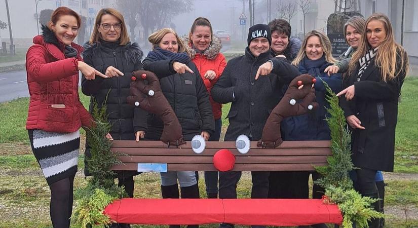 Padokat fogadtak örökbe – Ez a zalai kisváros így öltöztette ünnepi díszbe főterét