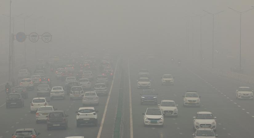 Kiakadtak a műszerek: olyan sűrű szmog borítja be a fővárost, hogy szigorú forgalomkorlátozásokhoz nyúltak