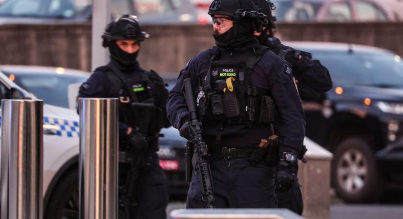 16-ra nőtt az ausztráliai terrortámadás halottainak száma