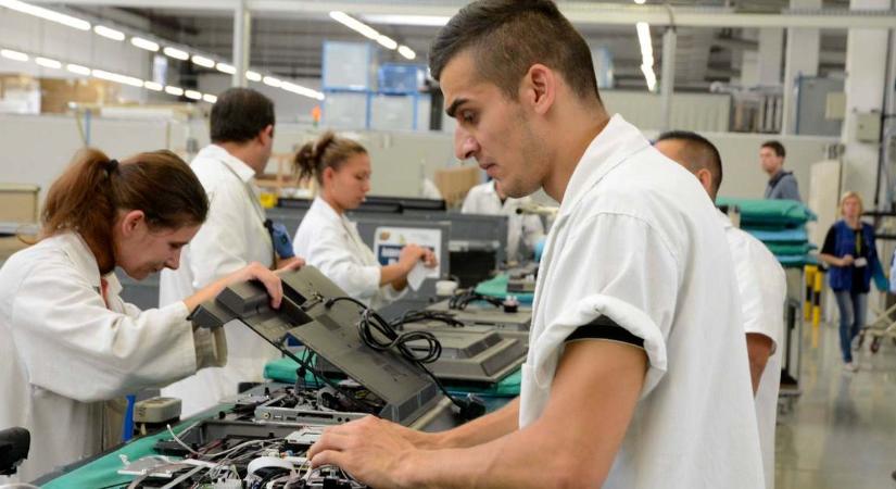 Stabil a magyar gazdaság szerkezete foglalkoztatás szempontjából