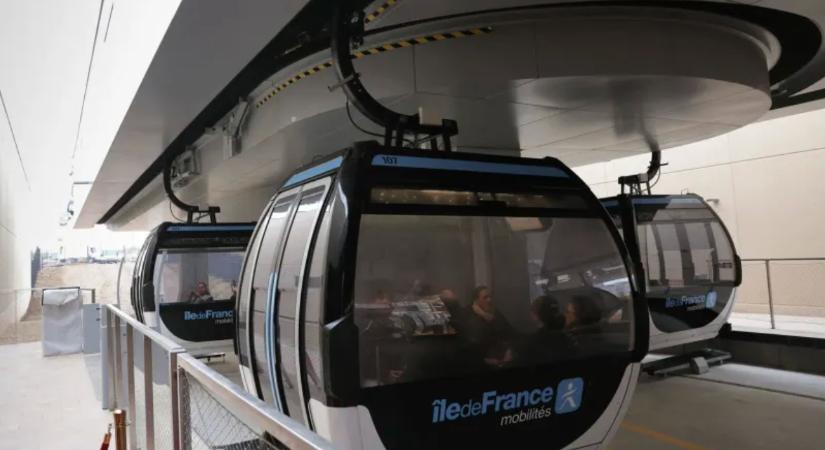 Franciaországban megnyitották Európa leghosszabb városi libegőjét