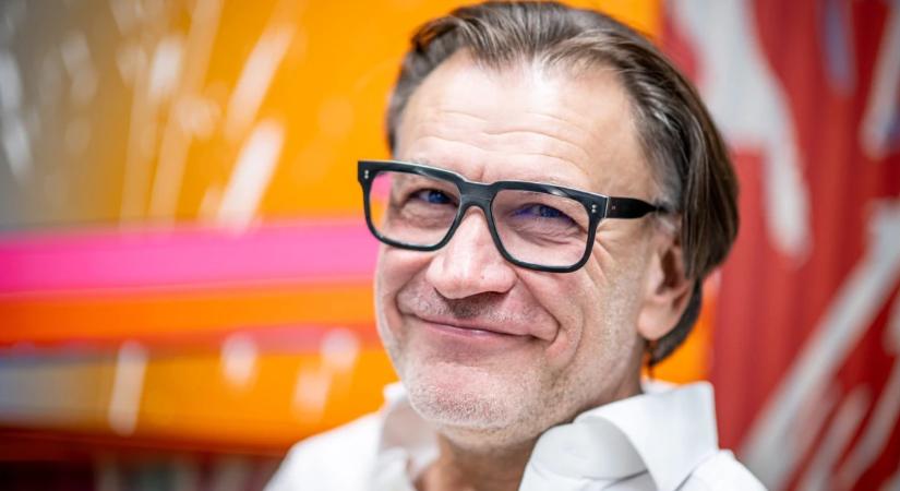 Hát kit a legkönnyebb megszívatni? A gazdagokat, mert kevesen vannak