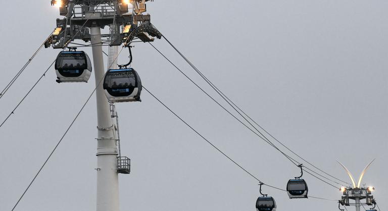 Megnyílt Európa leghosszabb kabinos felvonója Párizs délkeleti elővárosaiban
