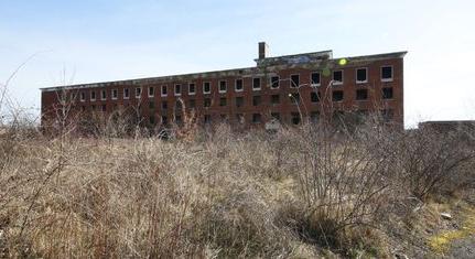 Ipari park jöhet létre a volt Áper laktanya helyén uniós forrásból