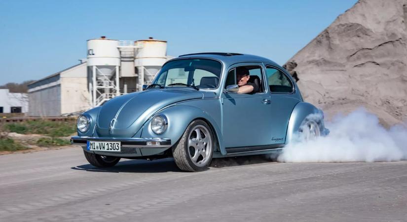 Szelíd régi Bogárnak tűnik, valójában gumigyilkos adrenalinbomba ez a VW