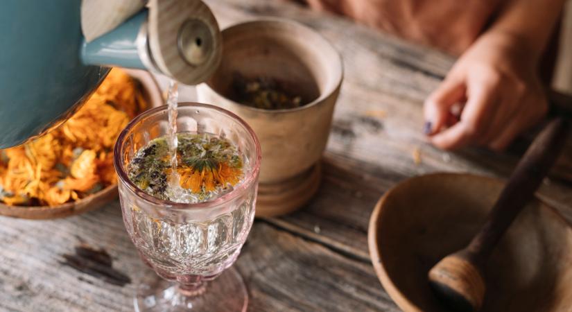 Gyógynövény, amely megtisztítja a májat és természetes módon csökkenti a duzzanatot