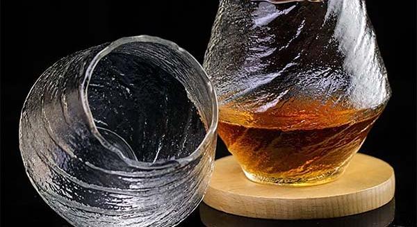 Luxuswhiskyhez luxuspohár – A nap képe