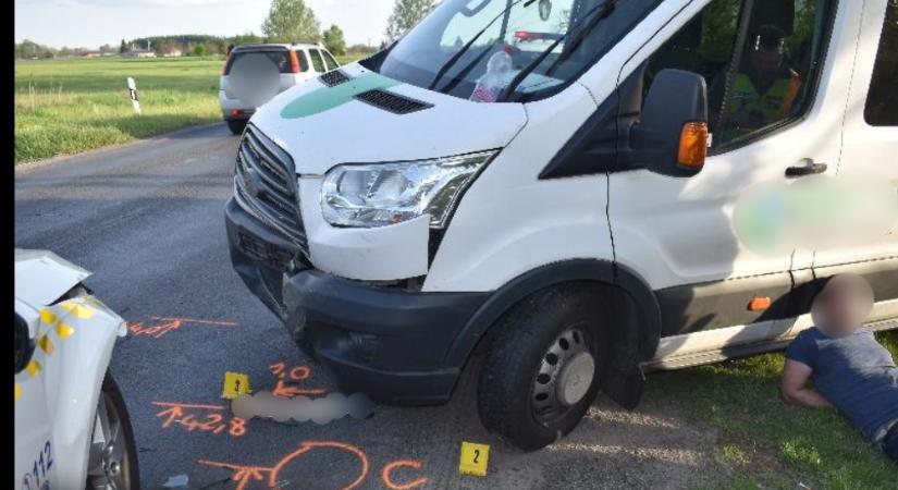 13 milliós kisbuszt és több mint félezer liter benzint lopott egy drogos, majd városokon át menekült a rendőrök elől