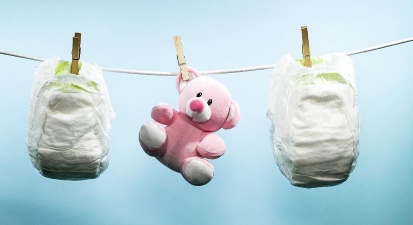 Csak decemberben újabb 150 kórházban hagyott csecsemőre számít a kormány