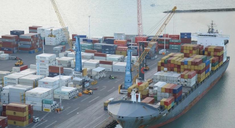 Vigyázó szemetek a Fekete-tengerre vessétek