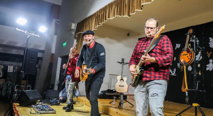 Adventi vásárral és az Alma együttessel hangolódik az ünnepekre Táplánszentkereszt