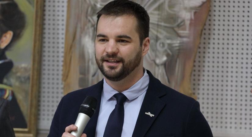 Kapu Tibor és Kokó a díjazottak között – nemzeti büszkeségek Székesfehérváron