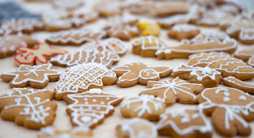 1500 mézeskalács készült a rászoruló gyerekeknek