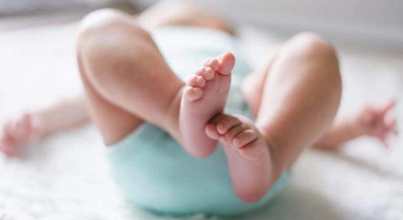 Drámai helyzet a gyermekgondozásban. Decemberben 150 újabb kórházban hagyott csecsemőre számít a kormány