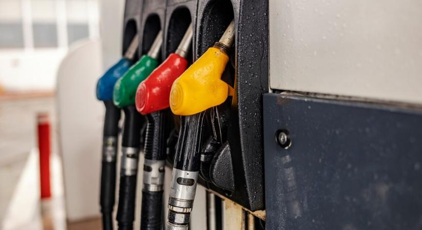 Itt vannak a friss üzemanyagárak