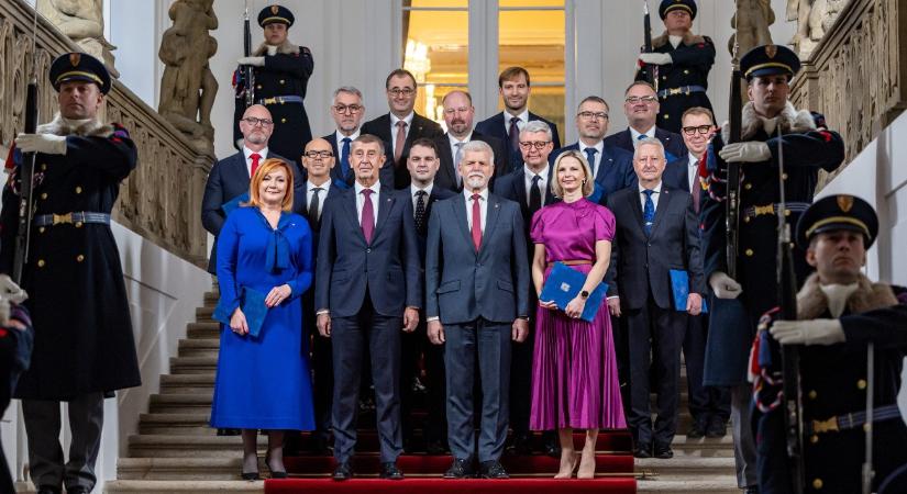 Új kormánya van Csehországnak
