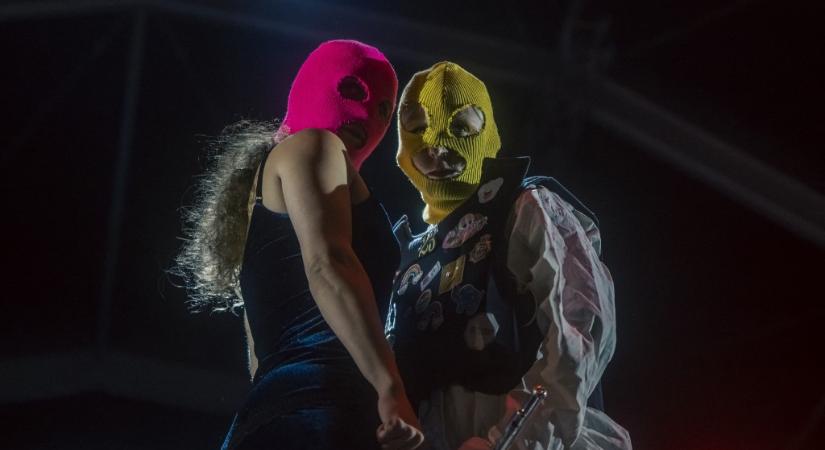 Szélsőséges szervezetnek minősítette a moszkvai bíróság a Pussy Riot punkzenekart