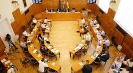 Péterffy Attila szerint politikai érdekből hallgattatták el a Pécsi Híreket