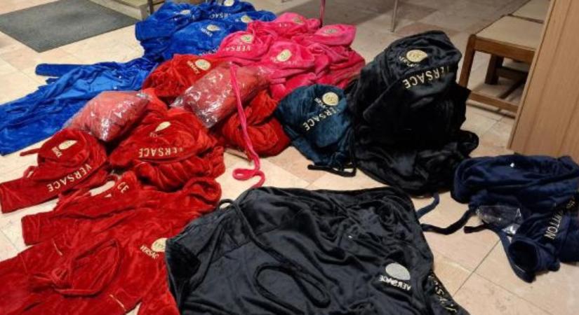 Köntösbe burkolózott márkacsapda az M1-esen – videóval