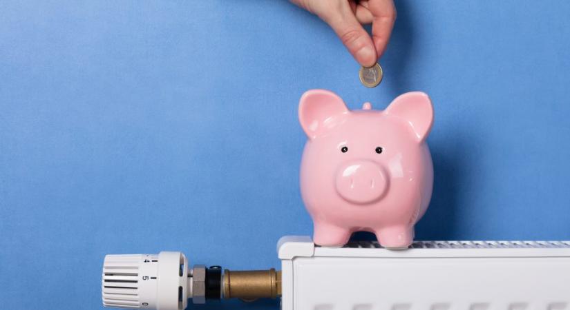 Drámai adatok a hazai nyugdíjpénzekről, 8 hónapig lehet kihúzni az átlagos pénztári kifizetésekből