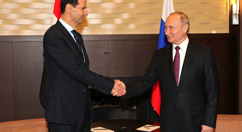 Elképesztő luxusban él Putyinnál a bukott diktátor