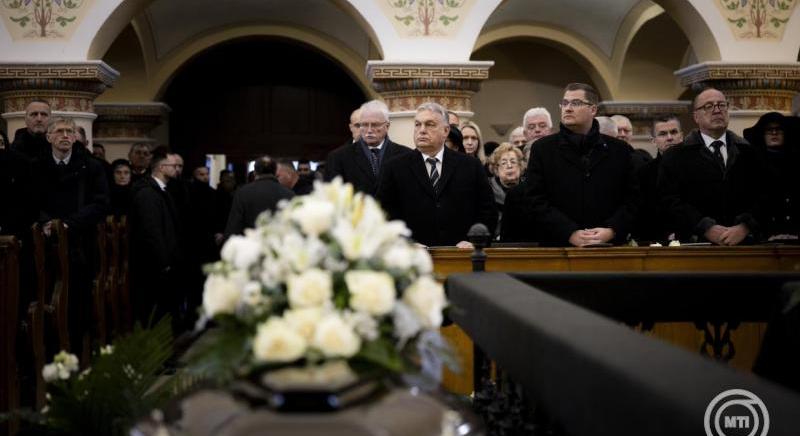 Orbán Viktor: a hit dolga egyben a nemzet dolga is