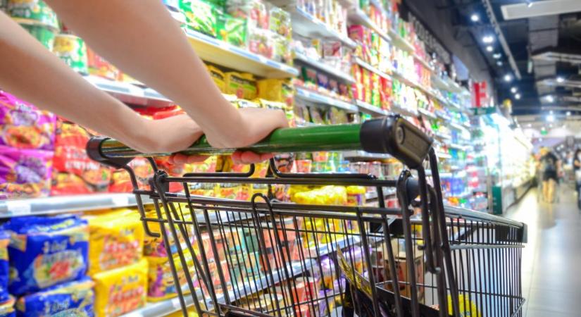 Szexjátékot lopott, báránycombbal fenyegetett