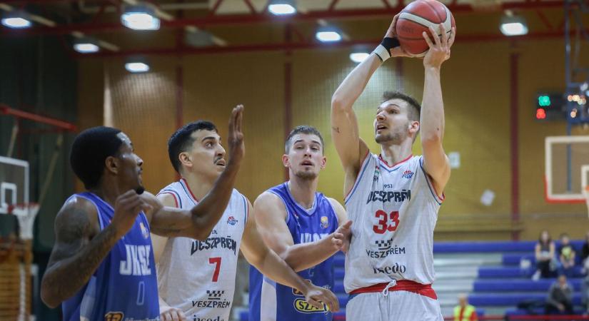 Karácsonyi ajándék a szurkolóknak