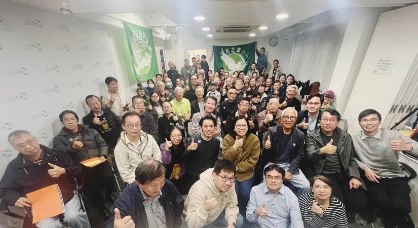 Megszűnik Hongkong utolsó nagy ellenzéki pártja