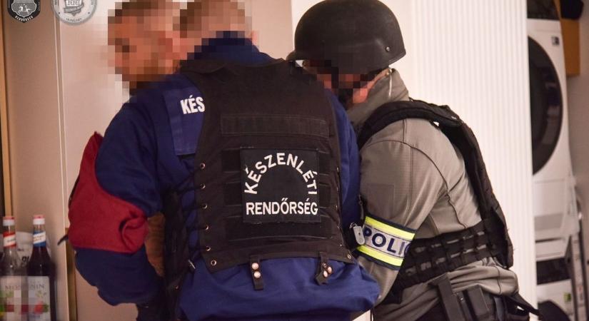 Összeomlott az ország egyik legnagyobb droghálózata, milliárdos rekordfogás Szolnokon