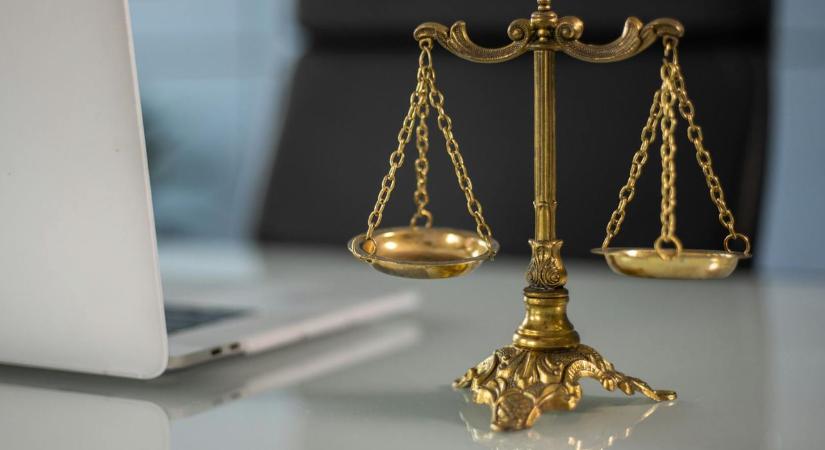 Igazat adott nekik a Kúria, mégsem állította le a bank a végrehajtást – egy devizahiteles család kálváriája