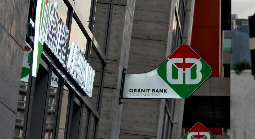 A Tiborcz István-féle Gránit Bank szórólapja is bekerült az erdélyi óvodások karácsonyi csomagjába