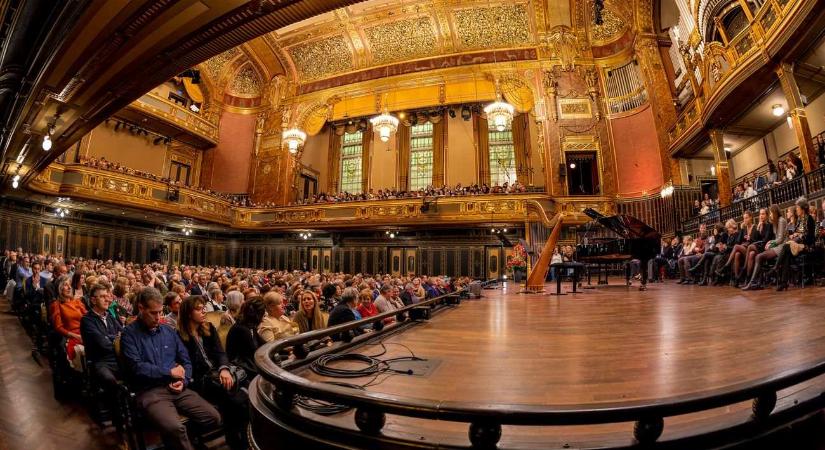 Dupla karácsonyi koncert lesz a Zeneakadémia Nagytermében