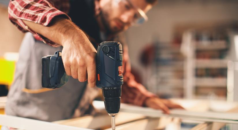 Öt hasznos ajándéktipp karácsonyra ezermester férfiaknak