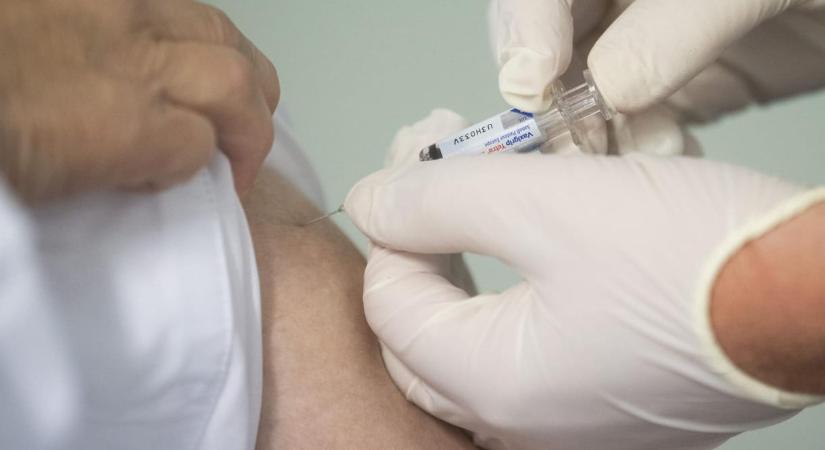 Hiába van hiány patikákban az influenza elleni oltásból, egyelőre nem tudnak újabb adagot rendelni