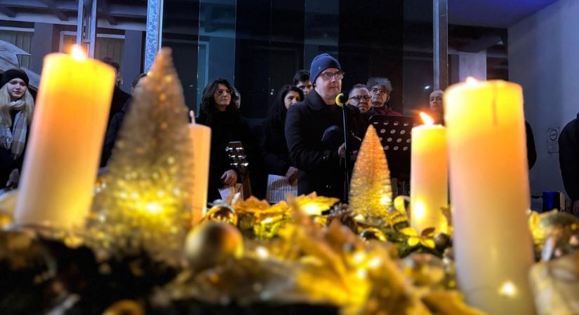 Az öröm lángja összekötötte Sárbogárdot