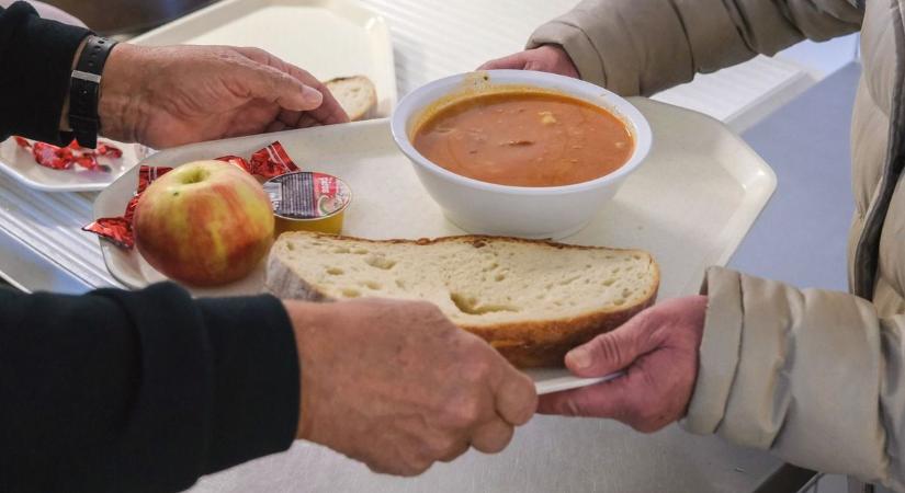 Jótékonysági ételosztásra várják majd a meleg ételre vágyókat az egri Békafüttybe