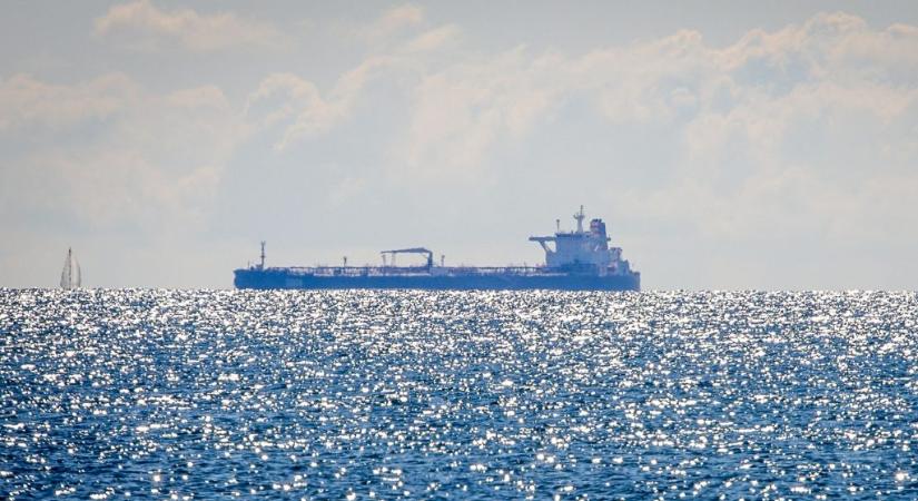 Az EU új szankciókat vetett ki az orosz árnyékflotta működtetői ellen