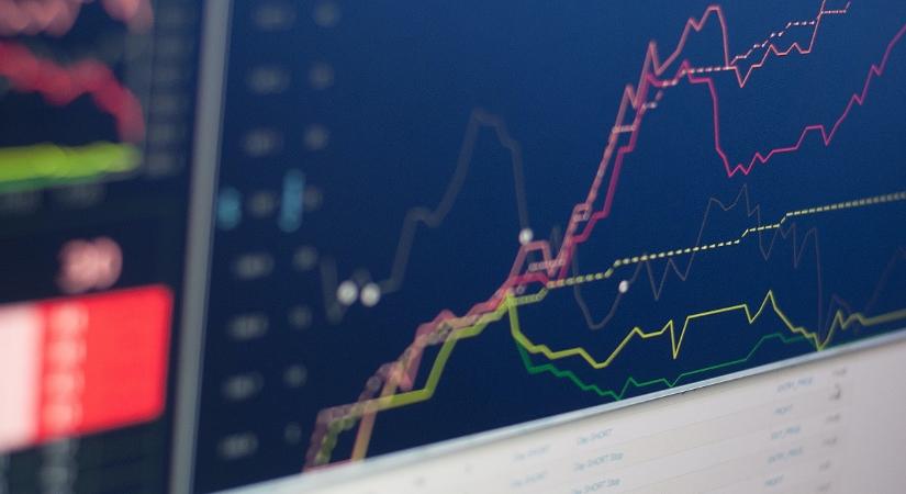 Kemény menet vár a forintra a választásokig - a magyar gazdaság viszont végre felpöröghet