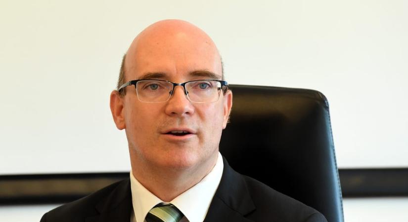 Lassan akarlak megdugni, felkapcsolt lámpáknál – obszcén TikTok videóban tűnt fel Maruzsa Zoltán