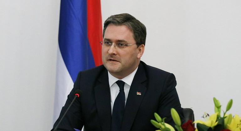 Vádat emeltek a szerbiai kulturális miniszter ellen hivatali visszaélés miatt