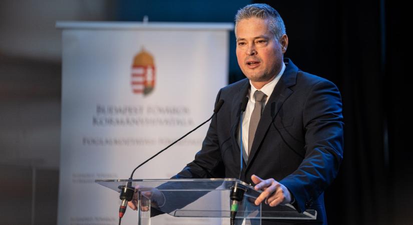 Tordai Bence szerint Sára Botond helyett egy vállalkozó fizetett ki egy milliós számlát