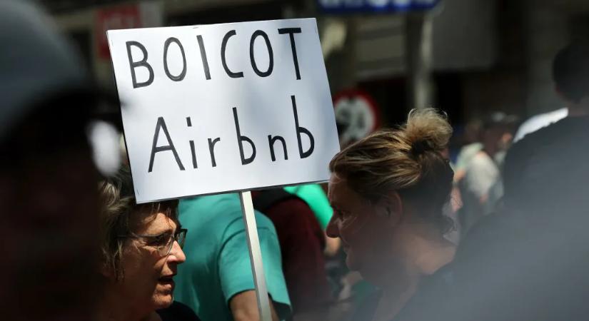 Több mint 24 milliárd forintnyi bírságot szabtak ki az Airbnb-re Spanyolországban
