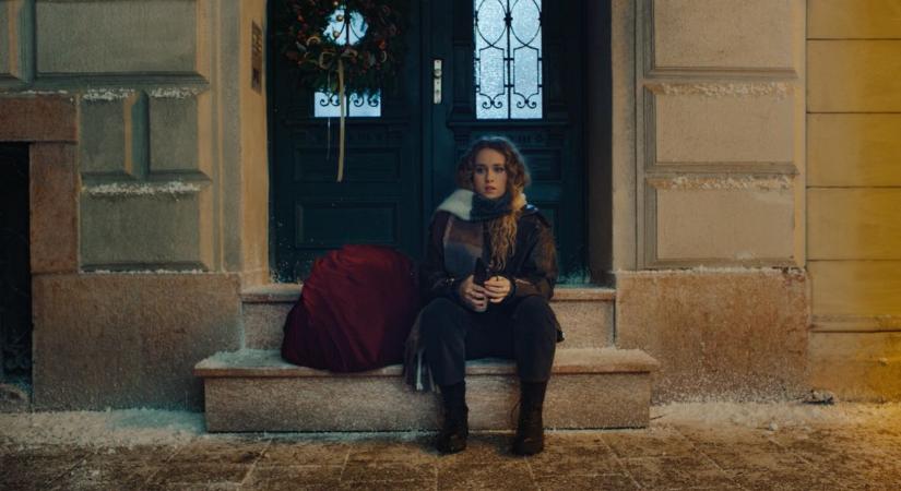 Harminc „puttonyos angyal” lepi el Szolnokot, bárkinek juthat az értékes ajándékaikból