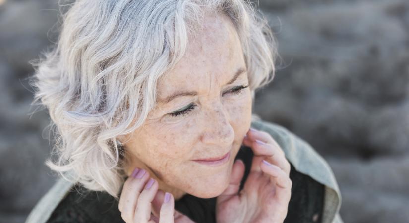 Különös összefüggést találtak a rák és az őszülés között