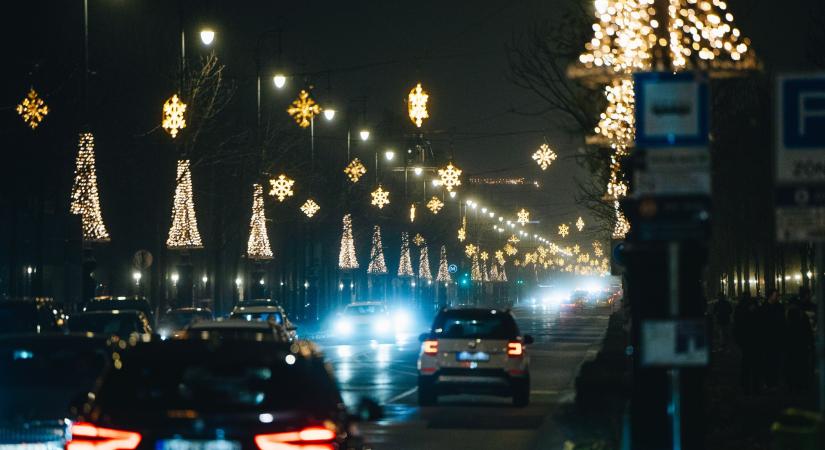 Előrehozza a karácsonyt a BKK: új menetrend, vadonatúj gyorsjárat és egy igazi meglepetés várja az utasokat