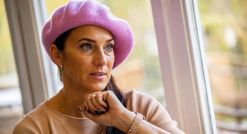 54 éves lett Fésűs Nelly: „Carpe diem van, megélek minden napot” – Galéria