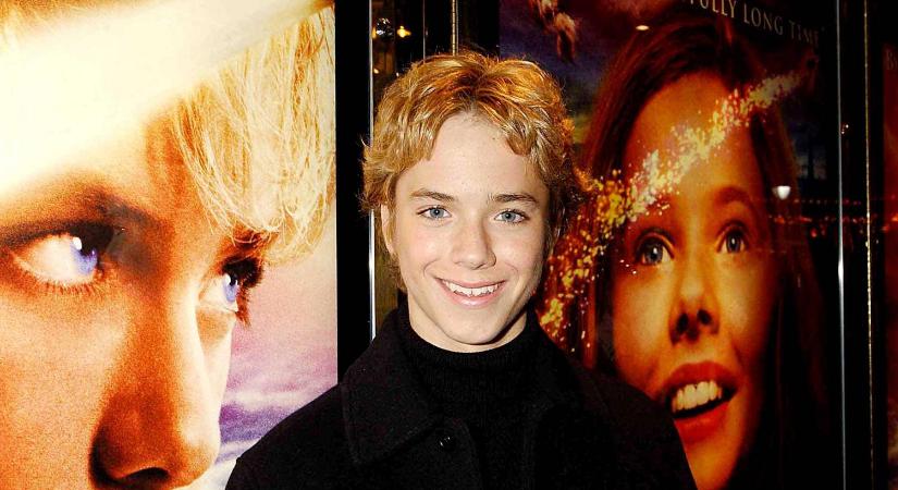 Mi történt a Pán Péter film gyereksztárjával 22 évvel a film megjelenése után?