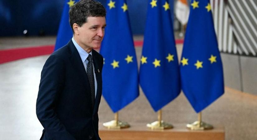 A román elnök üzent a magyaroknak és nehéz ígéretet tett - a legolvasottabb közéleti cikkeink májusban