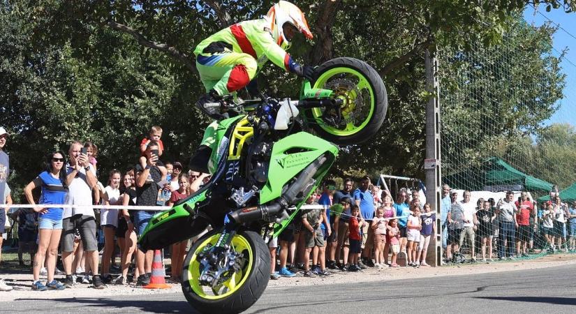 Nehéz kezdés után végül magyar bajnoki címet ünnepelhetett a kaposvári motoros akrobata